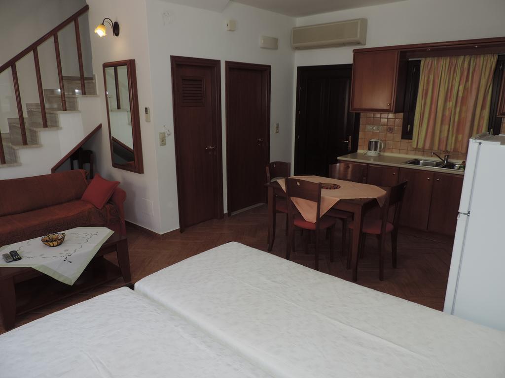 Mandraki Paradise Meyísti Exterior photo